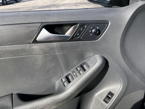 Used 2016 Volkswagen Jetta S FWD image 30