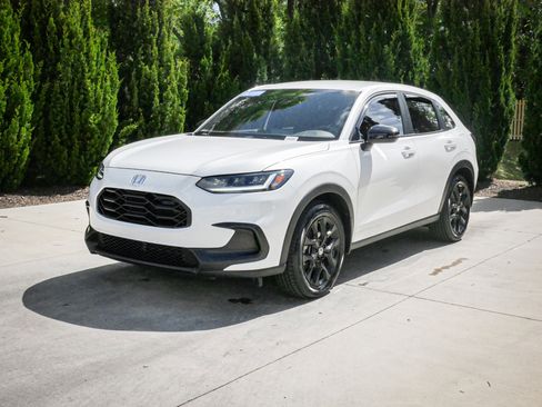 Used 2024 Honda HR-V Sport image 5