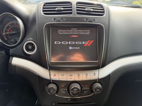 Used 2014 Dodge Journey SXT w/ Quick Order Package 28C AWD/4WD image 13