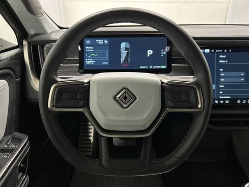 Used 2024 Rivian R1S Adventure image 28