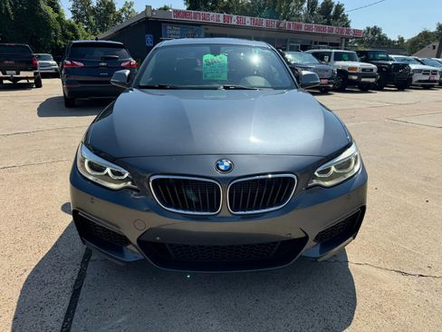 Used 2016 BMW M235i Coupe image 2