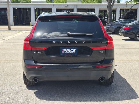 Used 2019 Volvo XC60 T5 Momentum w/ Premium Package FWD image 6