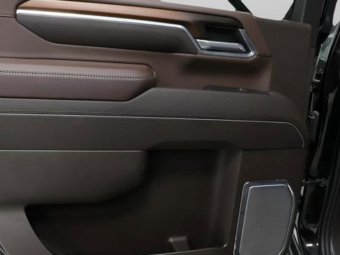 Used 2024 GMC Sierra 2500 Denali w/ Denali Reserve Package image 24