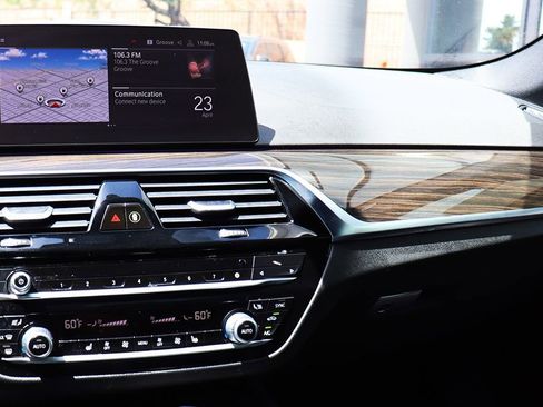 Used 2020 BMW 530i w/ Convenience Package RWD image 45