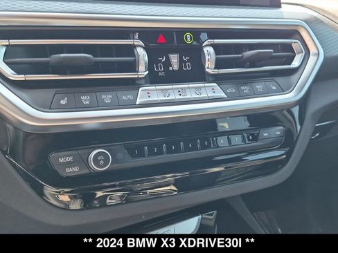 Used 2024 BMW X3 xDrive30i w/ Premium Package AWD/4WD image 23