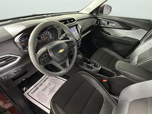 Certified 2022 Chevrolet TrailBlazer LT w/ Convenience Package image 18