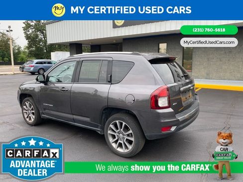 Used 2017 Jeep Compass Latitude AWD/4WD image 7