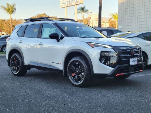 New 2026 Nissan Rogue SV AWD/4WD image 4