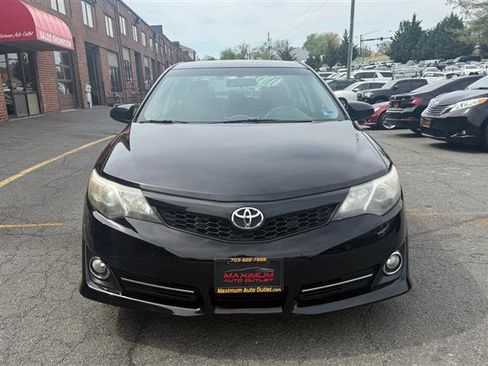 Used 2012 Toyota Camry SE image 2