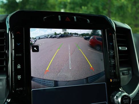 Used 2023 RAM 1500 Big Horn AWD/4WD image 18