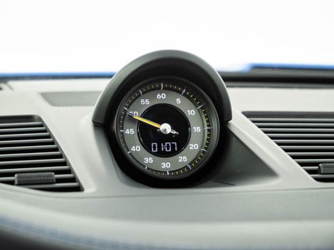 Used 2024 Porsche 911 GT3 RWD image 17