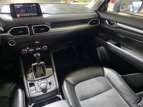 Used 2018 MAZDA CX-5 Touring image 17