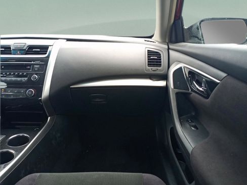 Used 2013 Nissan Altima 2.5 S image 32