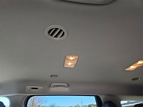 New 2026 Kia Carnival LXS image 10