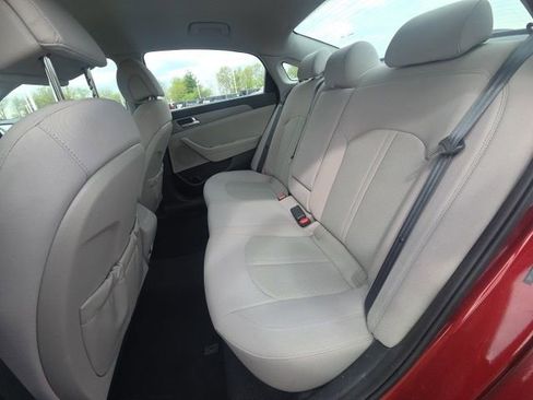 Used 2016 Hyundai Sonata SE FWD image 14