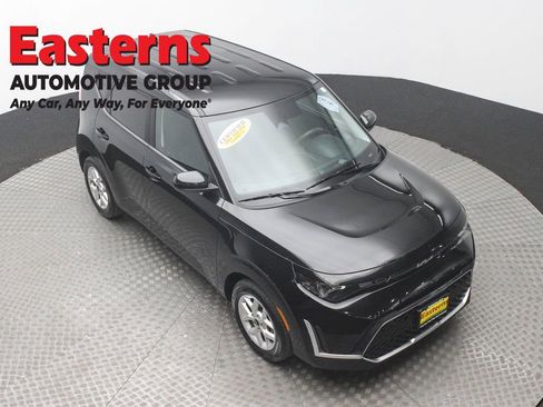 Used 2024 Kia Soul LX w/ Option Group 015 image 3