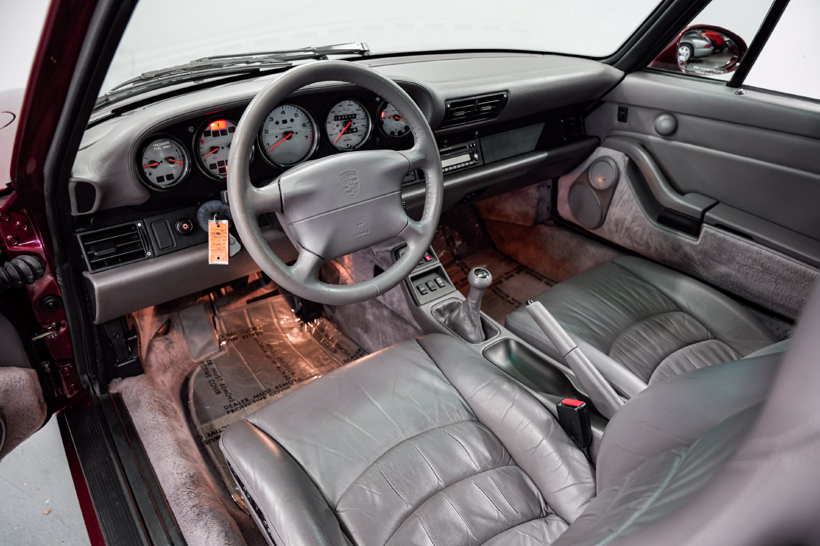 Used 1997 Porsche 911 Carrera RWD image 9