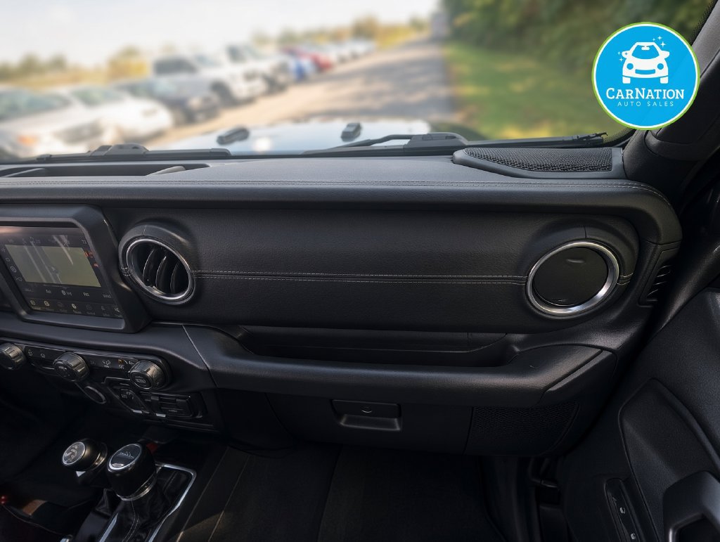 Used 2020 Jeep Gladiator Overland AWD/4WD image 7