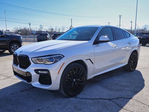 Used 2021 BMW X6 M50i w/ Executive Package image 26