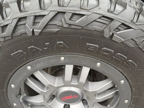 Used 2015 Toyota Tundra SR5 w/ TRD Off Road Package image 13