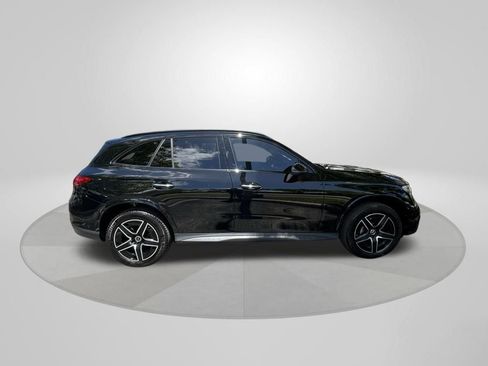 Used 2025 Mercedes-Benz GLC 300 image 8