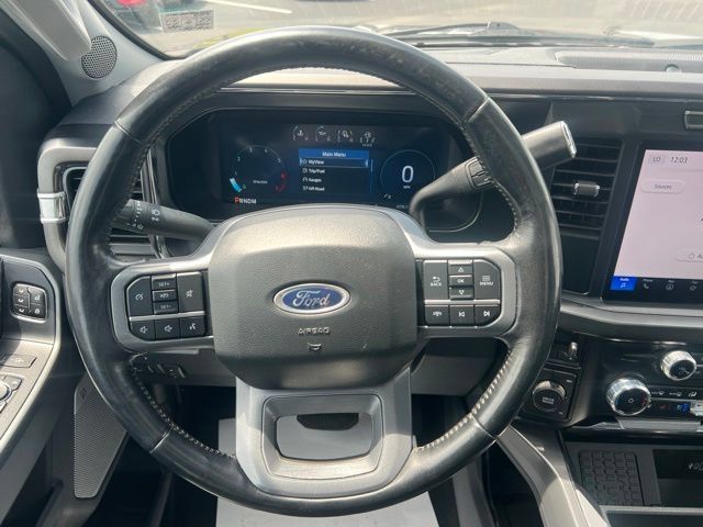 Used 2024 Ford F250 Lariat w/ Black Appearance Package AWD/4WD image 23