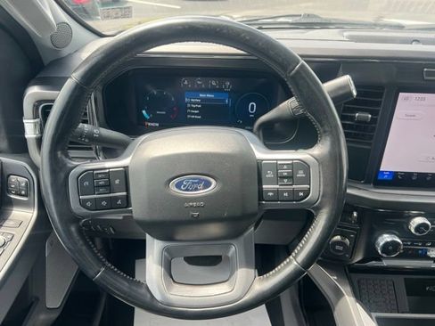 Used 2024 Ford F250 Lariat w/ Black Appearance Package AWD/4WD image 23