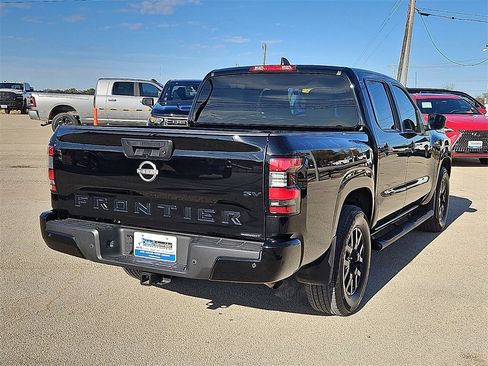 Used 2023 Nissan Frontier SV w/ Midnight Edition Package image 7
