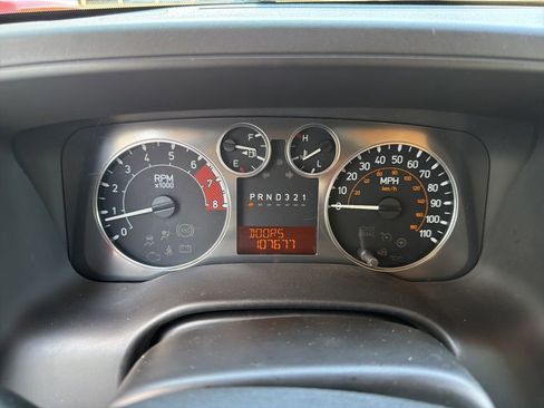Used 2009 HUMMER H3T Luxury AWD/4WD image 26