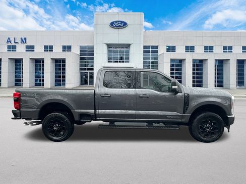 New 2026 Ford F250 XLT w/ XLT Premium Package AWD/4WD image 7