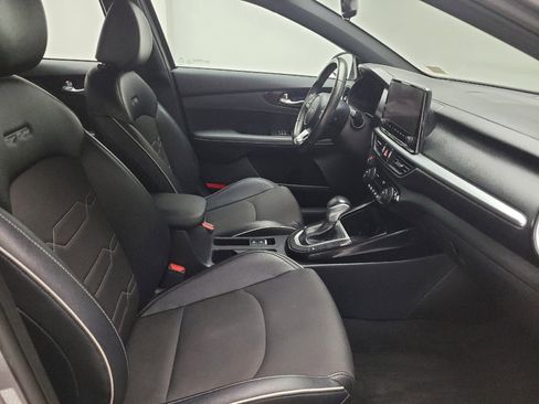 Used 2023 Kia Forte GT-Line w/ GT-Line Premium Package FWD image 21