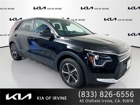 Certified 2025 Kia Niro LX image 1