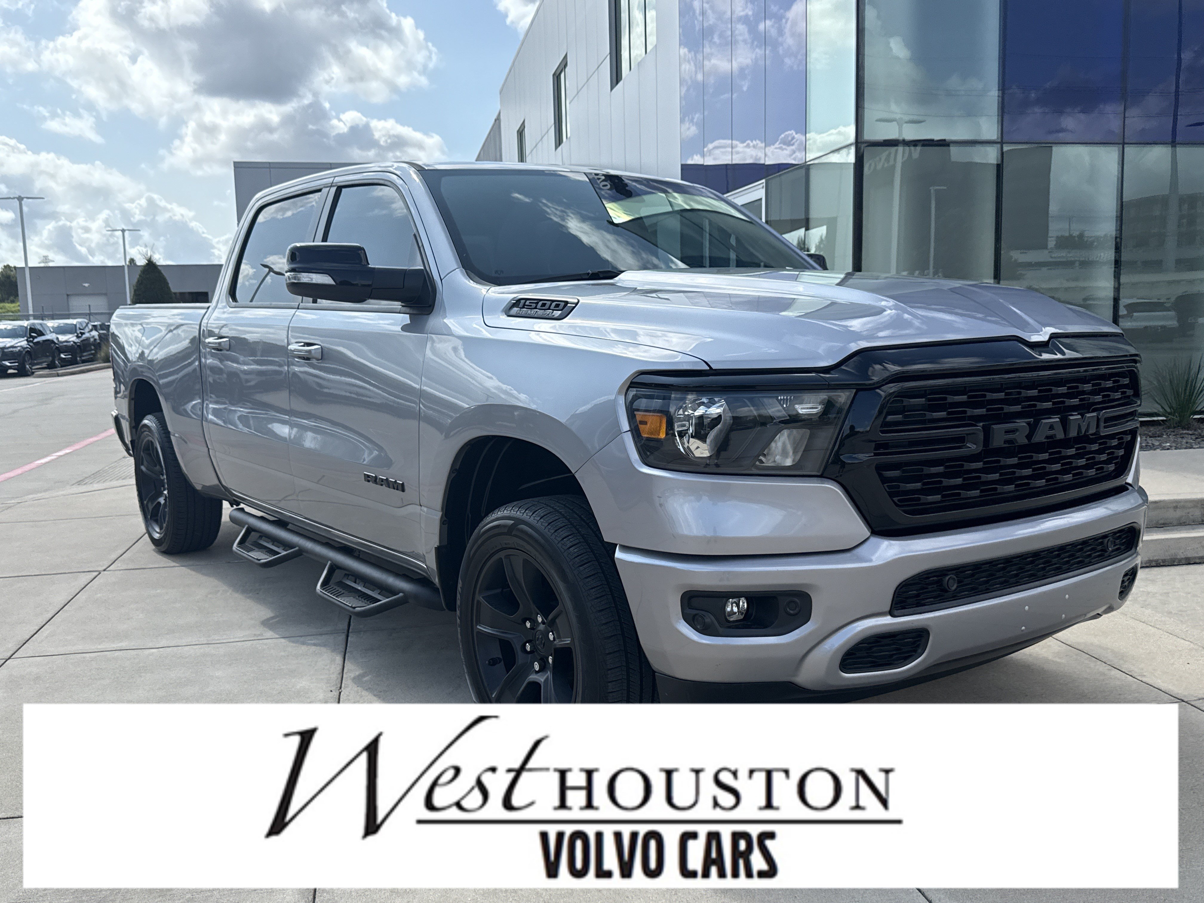 Used 2022 RAM 1500 Lone Star AWD/4WD image 1