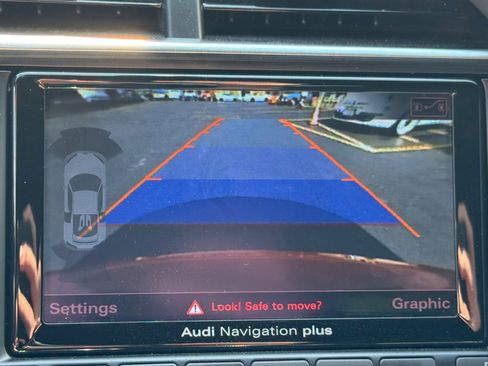 Used 2014 Audi R8 V8 w/ Convenience Package image 26