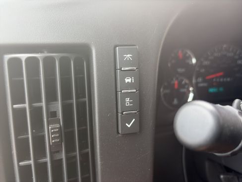 Used 2025 GMC Savana 2500 w/ Driver Convenience Package RWD image 15
