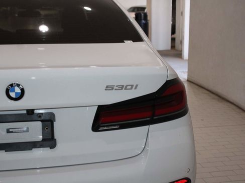 Certified 2022 BMW 530i w/ M Sport Package image 7