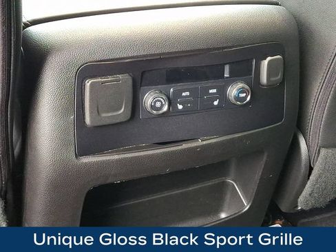 Used 2019 Chevrolet Tahoe LT w/ RST Edition AWD/4WD image 19