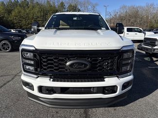 Used 2025 Ford F250 Lariat w/ Black Appearance Package video 2