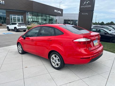 Used 2014 Ford Fiesta SE FWD image 4