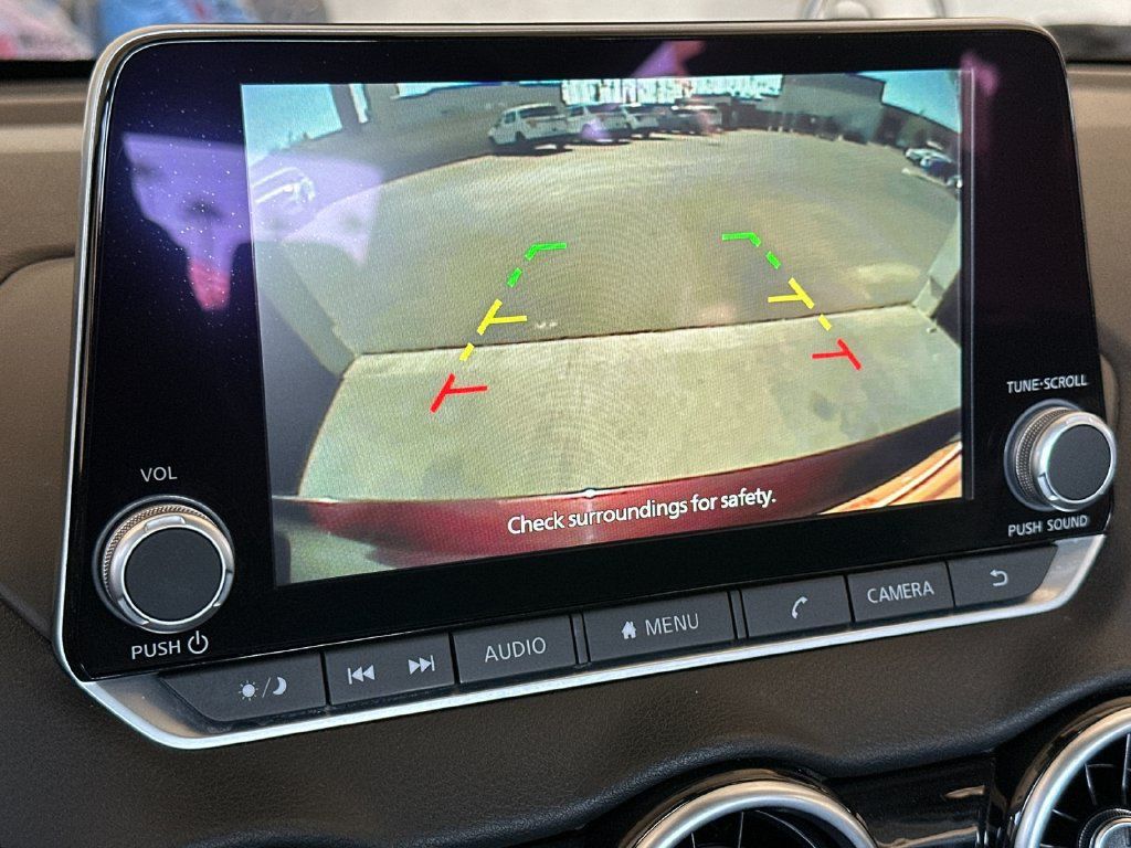 Used 2025 Nissan Sentra SV FWD image 17