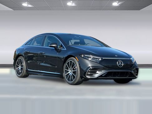 Certified 2023 Mercedes-Benz EQS 580 4MATIC Sedan image 6