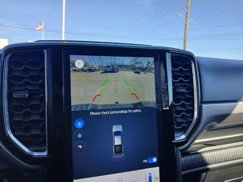 Used 2024 Ford Ranger XLT w/ FX4 Off-Road Package image 16