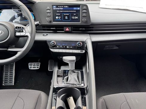 New 2026 Hyundai Elantra SEL Sport Premium FWD image 3