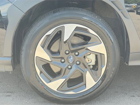 Certified 2025 Subaru Crosstrek 2.5i Limited AWD/4WD image 11