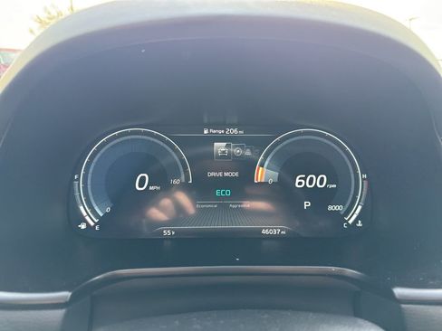 Used 2019 Kia K900 Luxury w/ VIP Package image 10