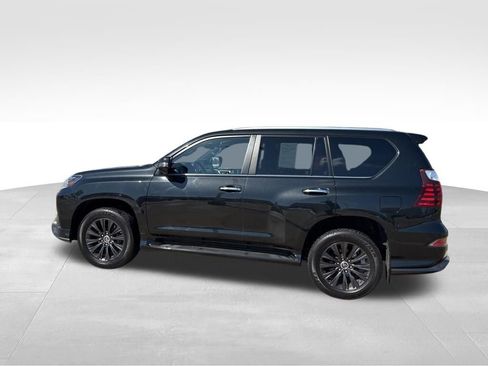 Used 2022 Lexus GX 460 Premium w/ Accessory Package image 7