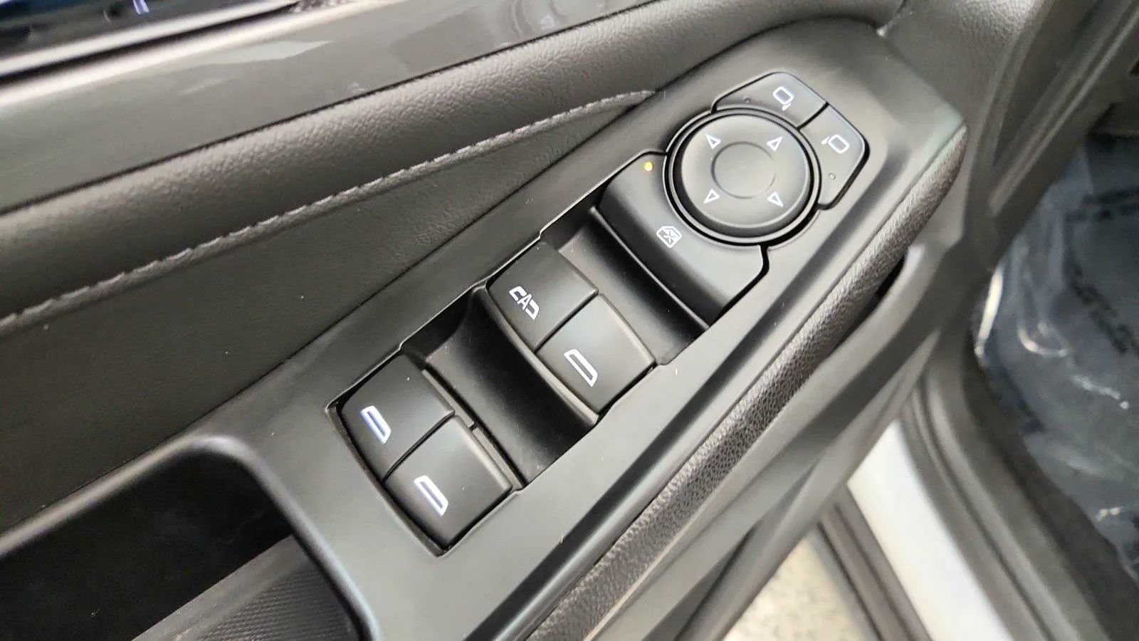 Used 2023 Chevrolet Traverse LT FWD image 22