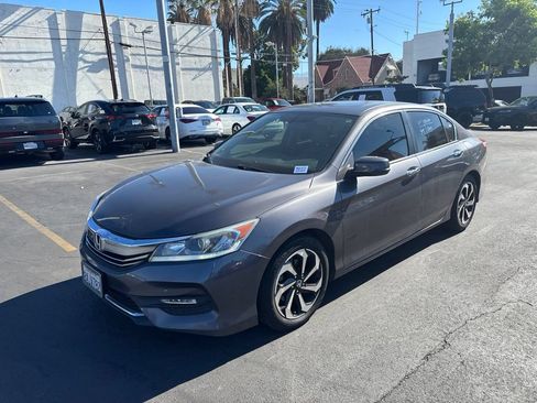 Used 2017 Honda Accord EX-L image 8