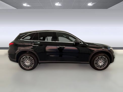 Used 2026 Mercedes-Benz GLC 300 image 7