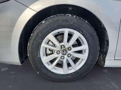 Certified 2025 Toyota Camry LE image 14